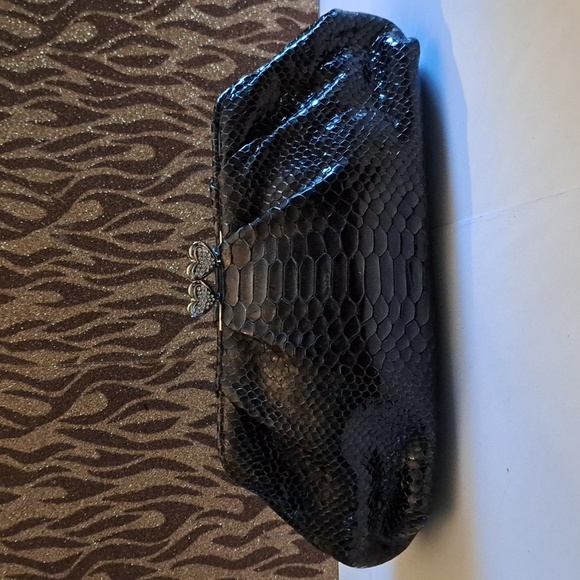 Brighton First Kiss *Blinged by Dean* clutch - Picture 5 of 10